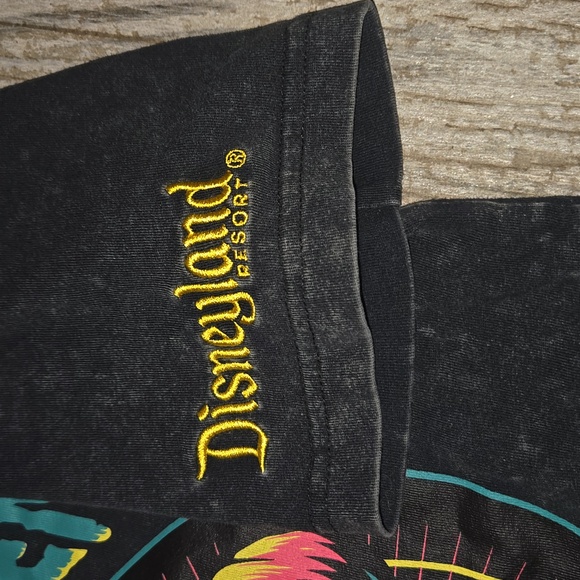 Disney Black T-Shirt with  Pumpkin  (Halloween 2023) logo - Picture 3 of 5